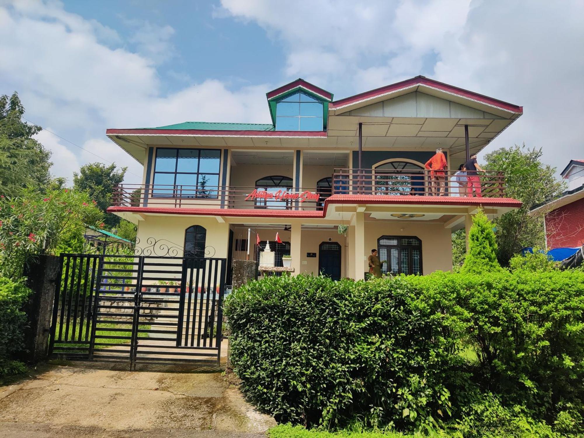 Aditya Homestay Bir-Billing Surrounded By Mountains Eksteriør bilde