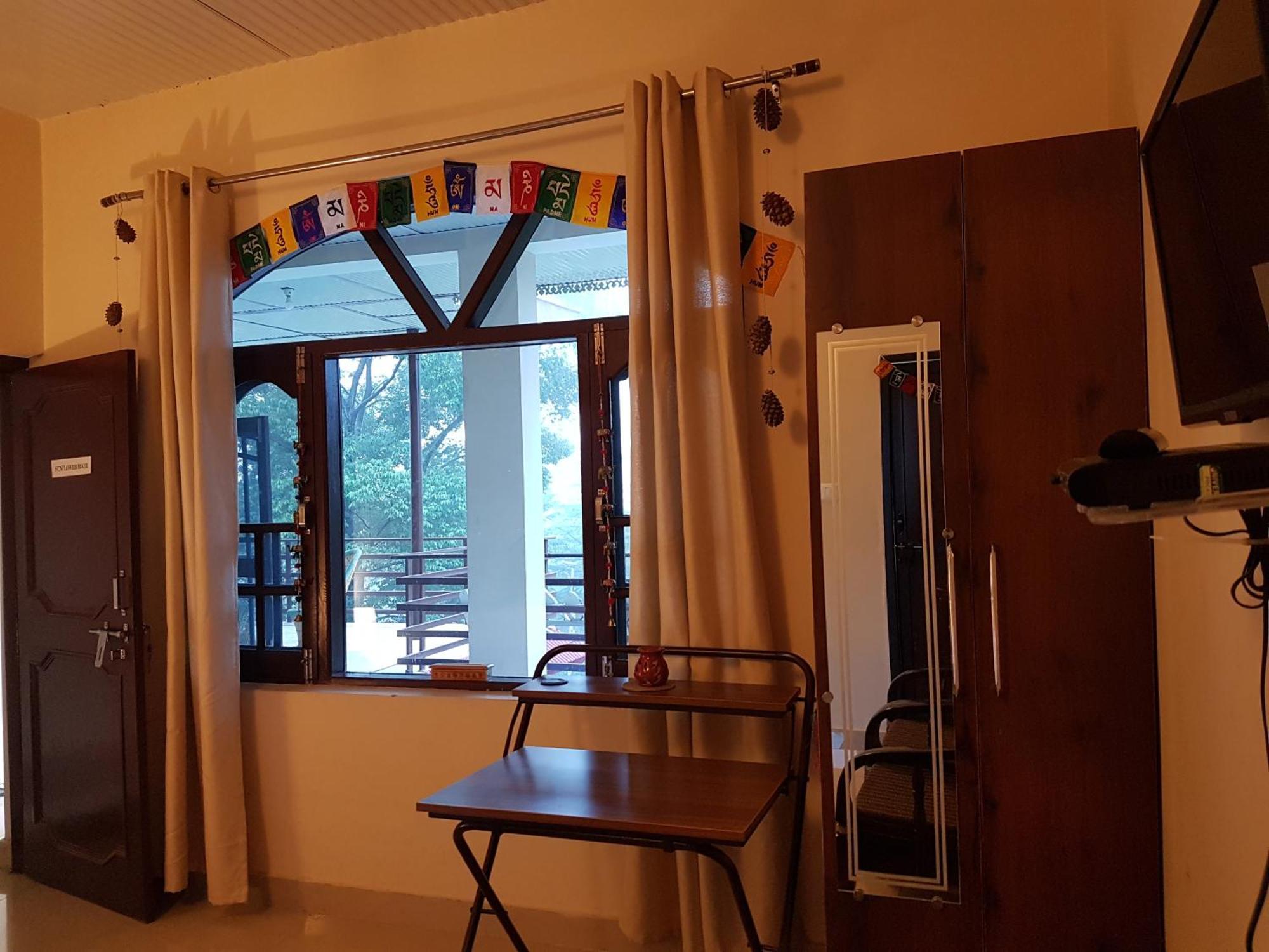 Aditya Homestay Bir-Billing Surrounded By Mountains Eksteriør bilde