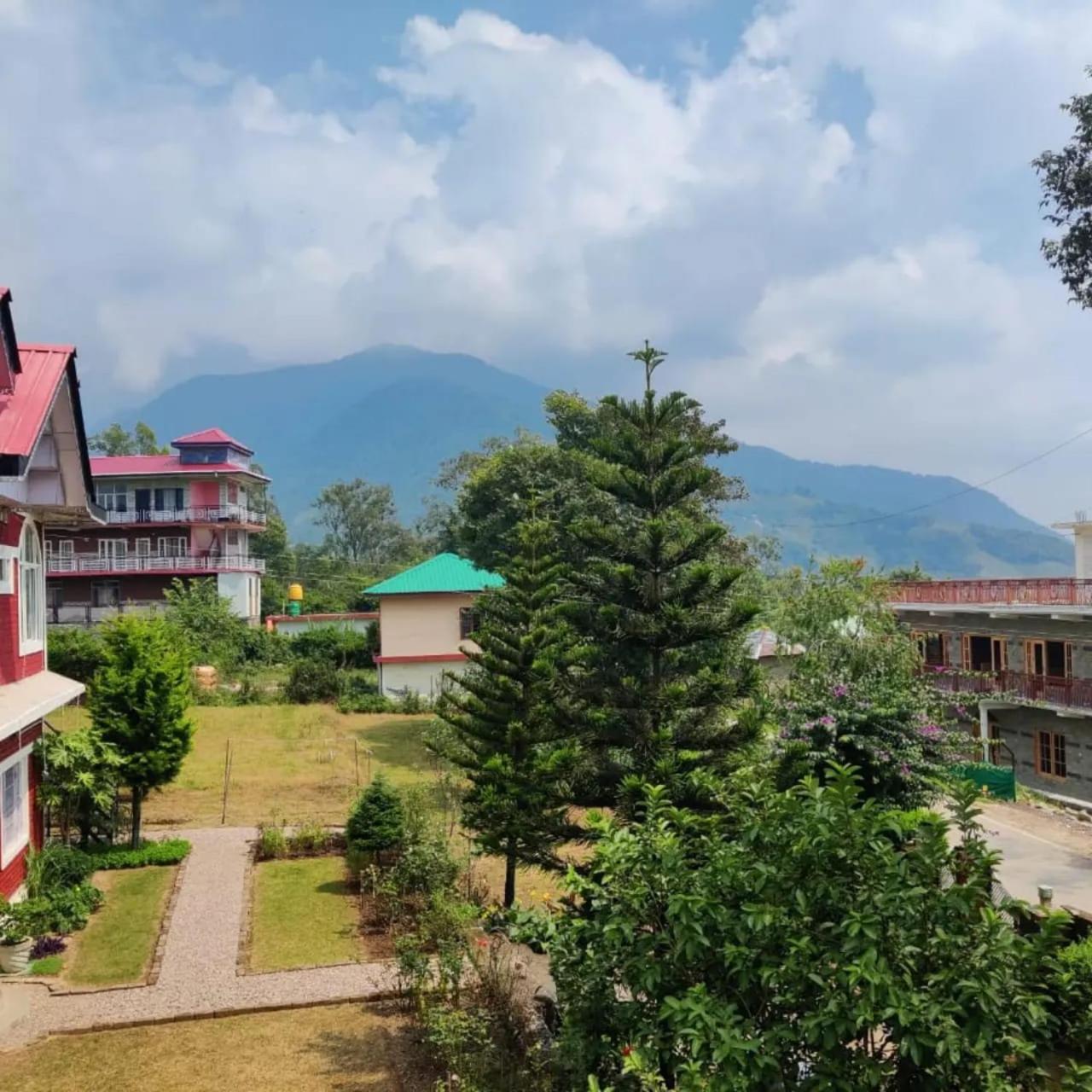Aditya Homestay Bir-Billing Surrounded By Mountains Eksteriør bilde